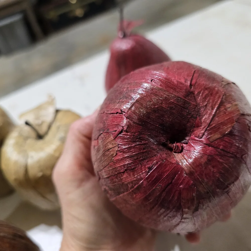 Rustic Decorative Apple and Pear Set - Picture 3 of 5